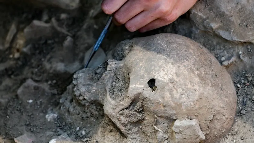 Restos humanos de 6.000 anos sugerem funerais antigos em caverna espanhola